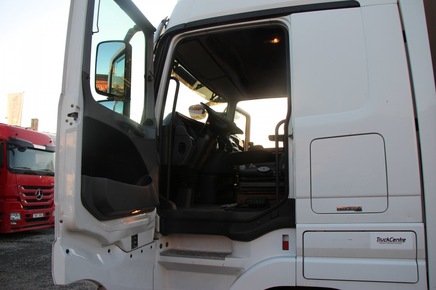 MB ACTROS 1841+WECON 1-OSY VLEK