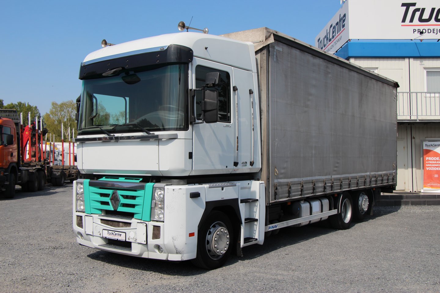 RENAULT MAGNUM6X2 E5EEV